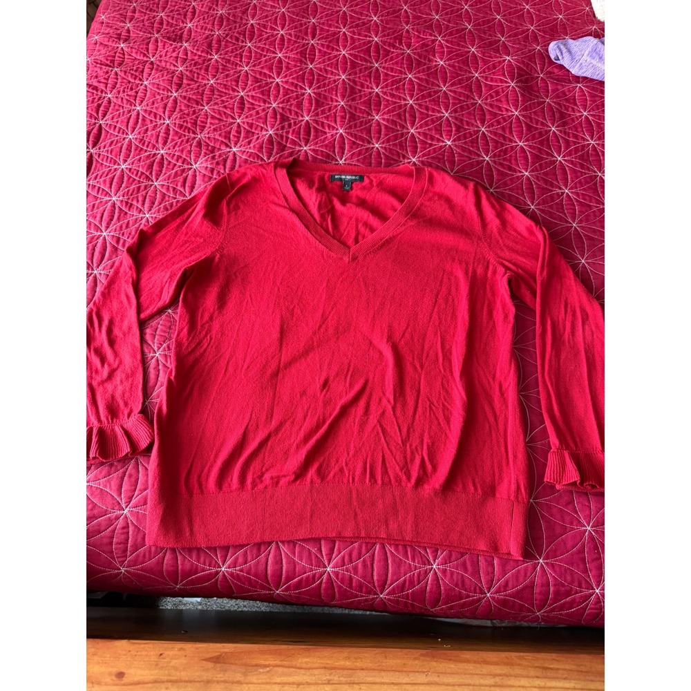 Banana Republic Red V Neck Ruffle Sleeve Sweater Women's Size L Lightweight Knit